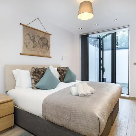 Stunning 2 Bed 2 Bath Apartment With Private Patio